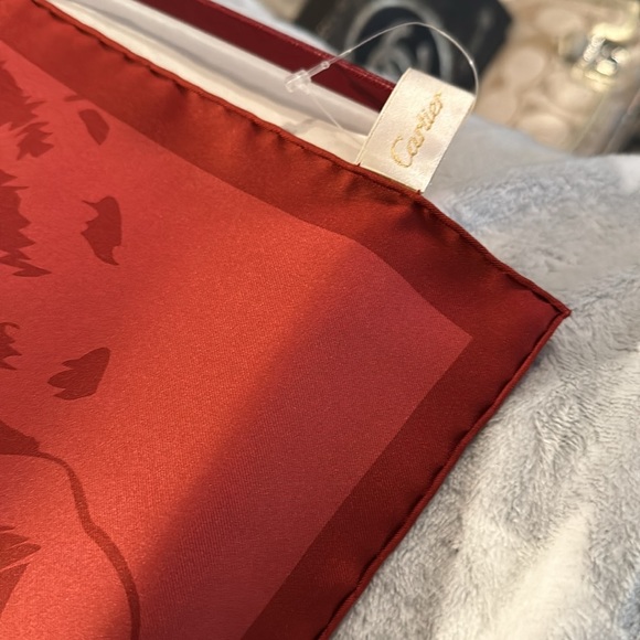 - Cartier scarf  brand new with box - Picture 4 of 7